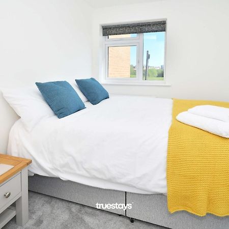 Regal House By True Stays - 3 Bedroom House In Stoke-On-Trent Buitenkant foto