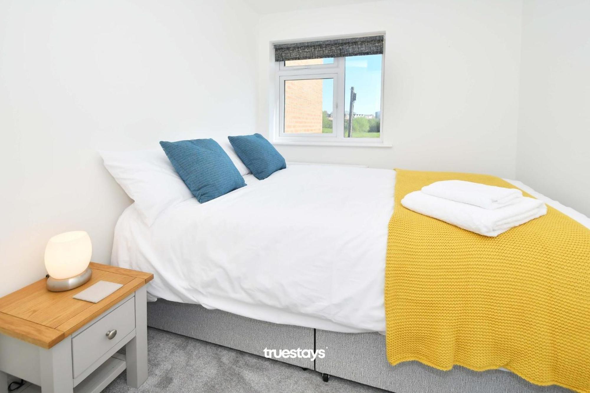 Regal House By True Stays - 3 Bedroom House In Stoke-On-Trent Buitenkant foto