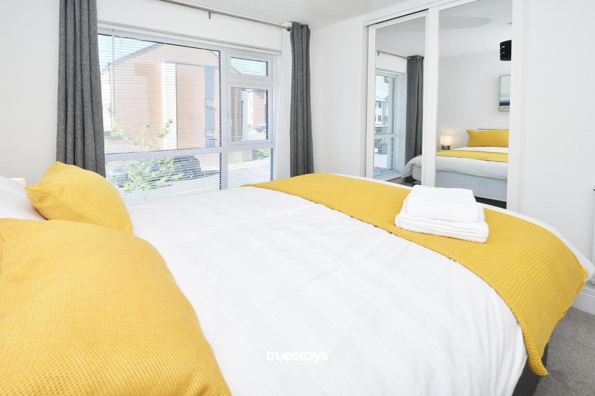 Regal House By True Stays - 3 Bedroom House In Stoke-On-Trent Buitenkant foto