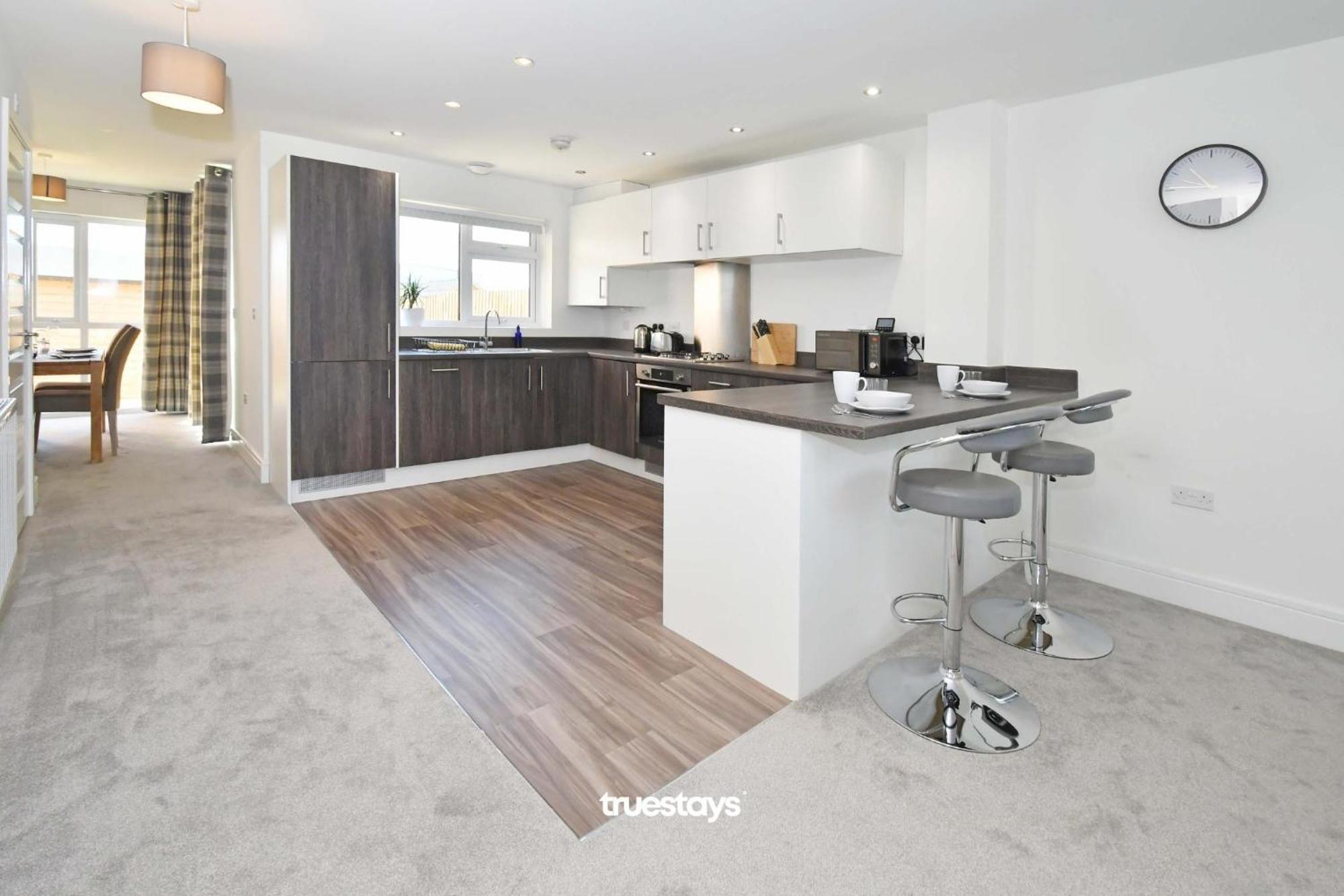 Regal House By True Stays - 3 Bedroom House In Stoke-On-Trent Buitenkant foto