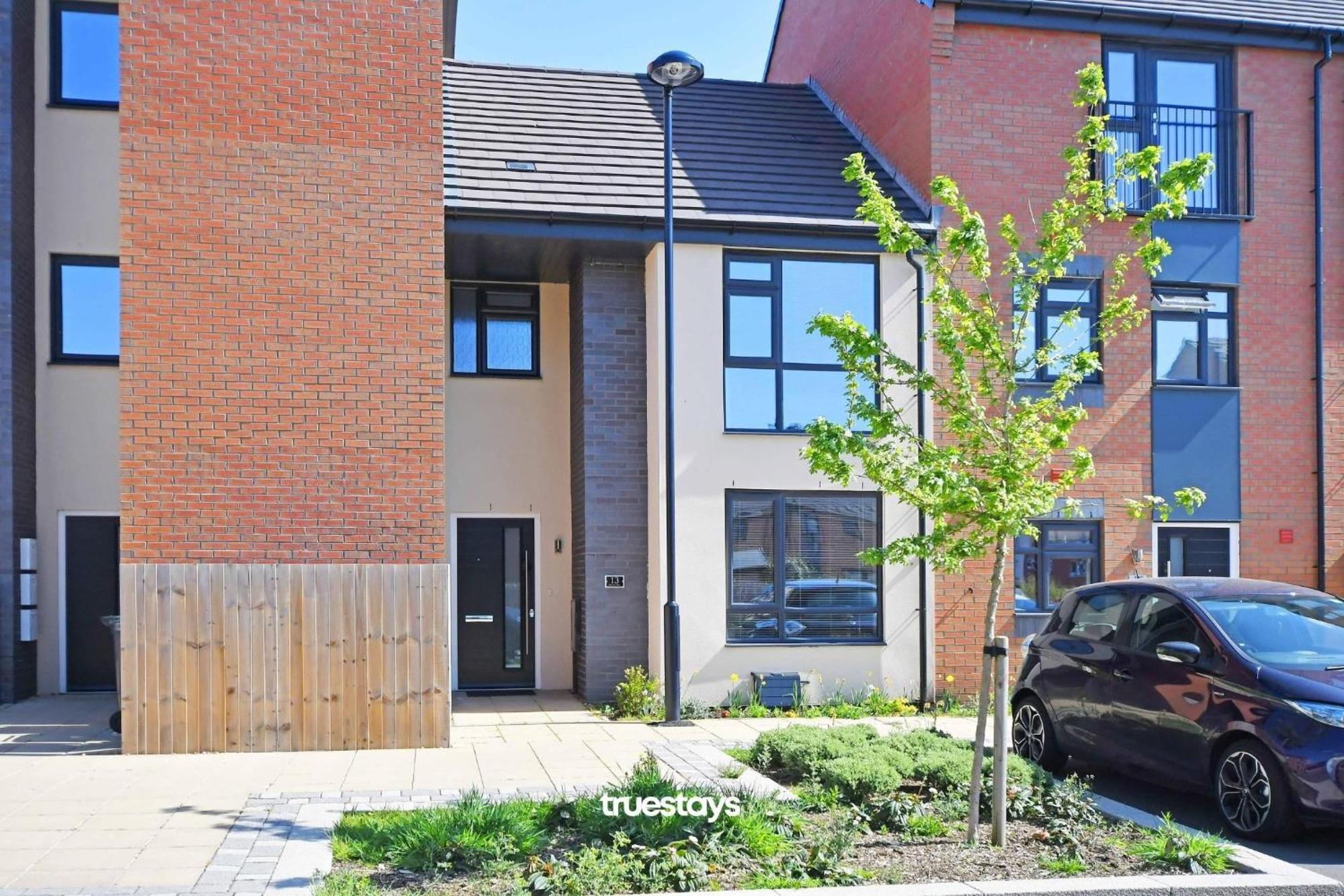 Regal House By True Stays - 3 Bedroom House In Stoke-On-Trent Buitenkant foto