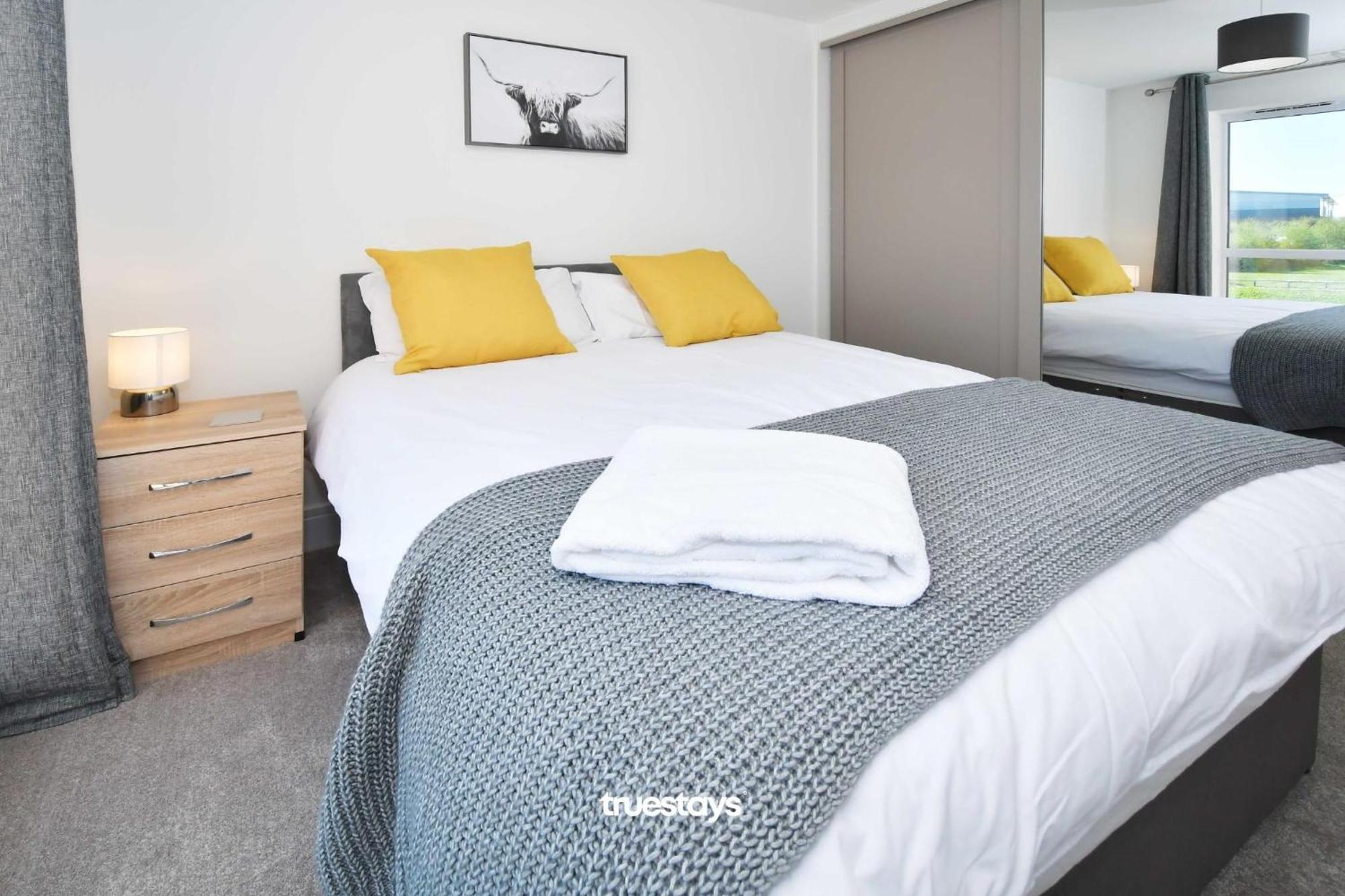 Regal House By True Stays - 3 Bedroom House In Stoke-On-Trent Buitenkant foto